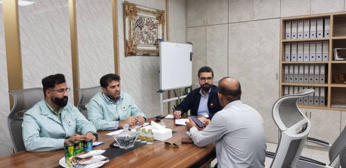 دیدار چهره به چهره معاون منابع انسانی و امور اجتماعی با کارکنان شرکت فولاد خوزستان