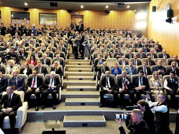 گشایش نمایشگاه بین‌المللی اینوپروم بلاروس باحضور وزیر صمت