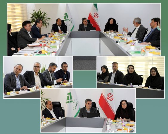 پژوهشكده بیمه در مسیر توسعه علمی؛ گزارش عملكرد ۱۴۰۳ در نشست هیئت امنا ارائه شد