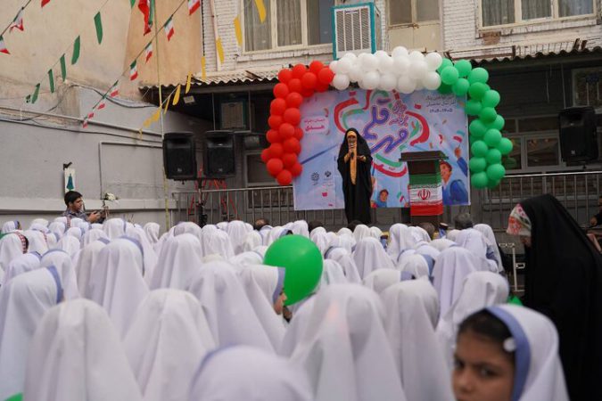 از آسفالت مدارس منطقه ۱۴ تا حمایت دانش‌آموزان کم‌برخوردار