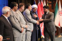 اعطای نشان تعهد محیط زیست به فولاد کاوه جنوب کیش