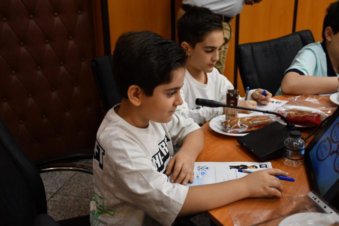 سمینار “رُبات‌های دوست‌داشتنی و دستیارهای شخصی” در ساختمان مدیریت اکتشاف برگزار شد