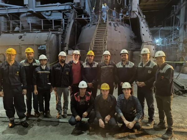 تعمیرات اساسی و تعویض پنل‌های فرسوده دیگ اوتیلیزاتور كنورتور ۲ در فولادسازی ذوب‌آهن اصفهان