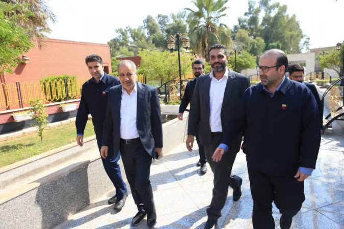 فرماندار اهواز با مدیرعامل گروه فولاد خوزستان دیدار نمود