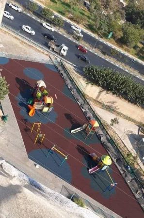 فضاهای بازی کودکان در بوستان‌های منطقه ۱۳ ایمن تر  شد