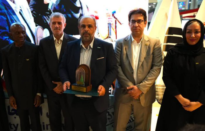 بیمه‌ دی غرفه برتر سومین نمایشگاه بین‌المللی شهر پایدار کیش شد