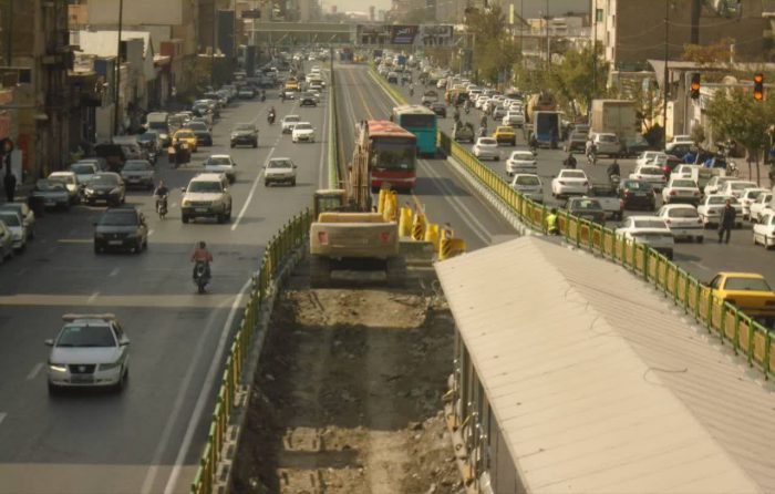 کاهش زمان سفر با تکمیل هم‌زمان دو پروژه ترافیکی در منطقه۸