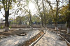 بهسازی میدان تجریش با رویکرد حفظ هویت و صیانت از درختان کهنسال ادامه دارد