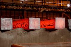 فولاد، آخرین سپر صنعتی ایران در اقتصاد تحریم‌شده؛ مسئولان تدبیر کنند