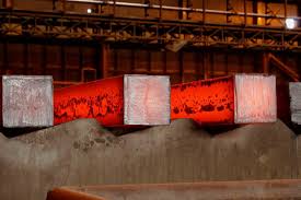 فولاد، آخرین سپر صنعتی ایران در اقتصاد تحریم‌شده؛ مسئولان تدبیر کنند