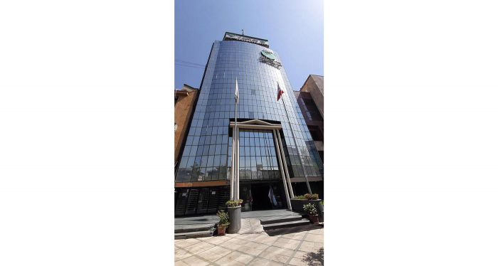 با شروع مرحله جدید ثبت نام خودروهای وارداتی وزارت صنعت، معدن و تجارت؛ مشتریان پست بانک ایران می‌توانند حساب خود را وکالتی کنند