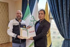 تقدیر از قهرمان تکواندو (هان مادانگ )متروی تهران