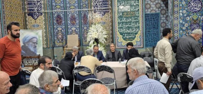 برگزاری میز خدمت در مسجد خاتم الاوصیا (عج) با حضور نمایندگان مجلس و شهرداری در منطقه ۷