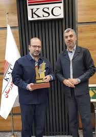 فرمانده حوزه مقاومت بسیج شهید بقایی از امین ابراهیمی مدیرعامل شرکت فولاد خوزستان تقدیر نمود