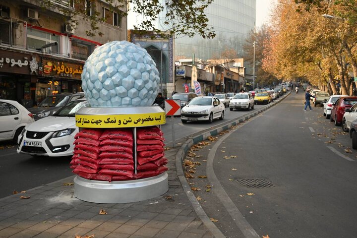 رونمایی از دومین سازه جانمایی کیسه‌های شن با طرح گلوله برفی در منطقه یک