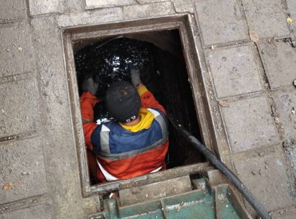 لایروبی ۱۰۸ هزار متر انهار منطقه یک در فصل بارش