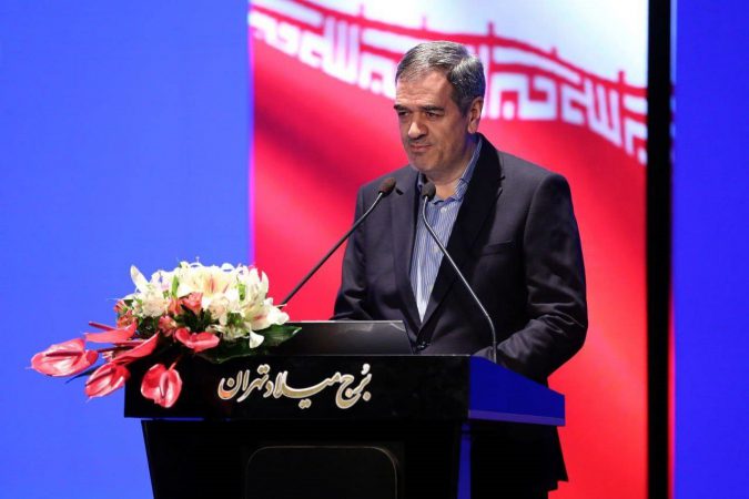 رئیس كل بیمه مركزی در همایش بیمه و توسعه: دولت برای رفع چالش های بیمه وارد میدان شود