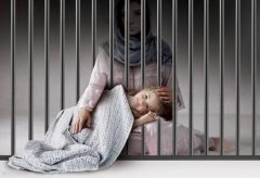 هدیه روز مادر از سوی بانک مسکن؛ سه بانوی زندانی جرایم غیرعمد از بند رها شدند