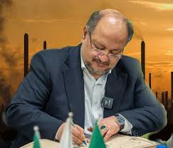 صنعت پتروشیمی، تکیه‌گاه مطمئن اقتصاد کشور در روزگار تحریم و تنگناست/ این صنعت جلوهای غرورانگیزی از خلاقیت، مجاهدت و نوآوری فرزندان برومند ایران‌زمین است