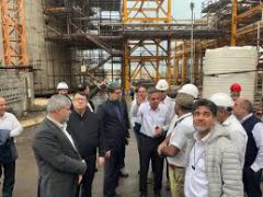 بازدید معاون وزیر صمت و رئیس هیأت عامل ایدرو از پروژه فاز ۱۴ پارس جنوبی در عسلویه