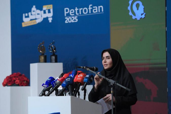 همایش پتروفن به یک پلتفرم نوآوری در سطح پتروشیمی کشور تبدیل شده/ آینده پتروشیمی از آن شرکت‌هایی است که شجاعت ورود به حوزه فناوری را دارند/ امسال ۱۶۸ پروژه در زمینه نوآوری داشتیم