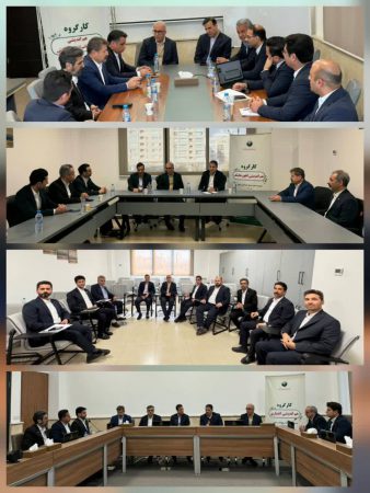 حضور رییس و عضو هیات مدیره پست بانک ایران در جلسه گارگرو های عملیاتی سفر استانی مدیر عامل بانک و هیات همراه به خراسان رضوی