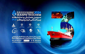 بیمه البرز، پرچم‌دار صنعت بیمه در نمایشگاه پتروکم