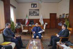 برگزاری نشست مشترک مدیرعامل بانک ملی ایران با جمعی از نمایندگان مجلس/ از اقدامات این بانک در حمایت از تولید و مولد سازی دارایی ها تقدیر شد