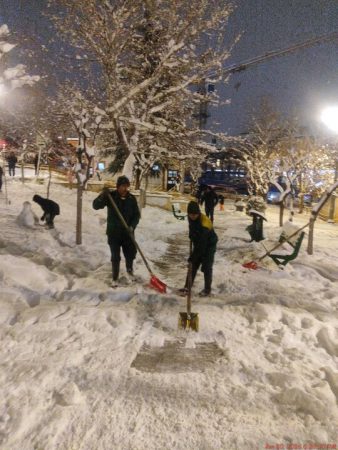تردد سهل و ایمن با تلاش شبانه‌روزی ستاد برف‌روبی شهرداری منطقه ۱۳