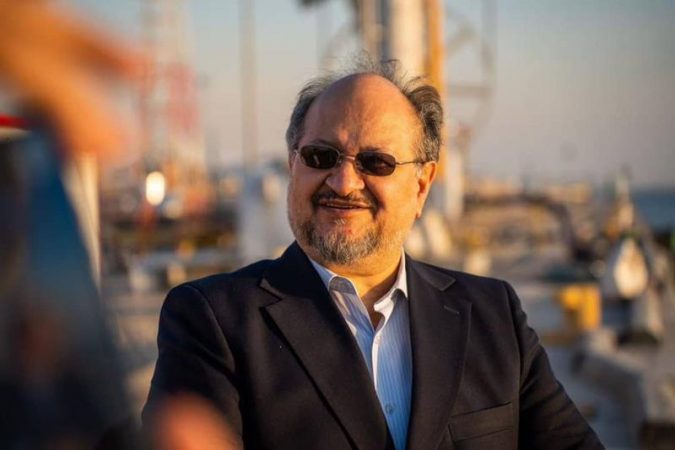 شریعتمداری: هلدینگ خلیج‌فارس ۱۰۰ درصد تعهدات ارزی خود را انجام داده است