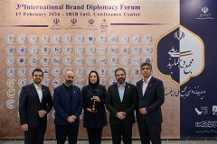 تداوم افتخارآفرینی بانک پاسارگاد؛ دریافت تندیس «سفیر اقتصاد» در مجمع ملی دیپلماسی برند