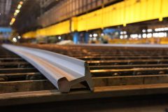 رشد ۳۰۰ درصدی تولید ریل در ذوب آهن اصفهان،پشتوانه پروژه های ملی ریلی در دولت چهاردهم