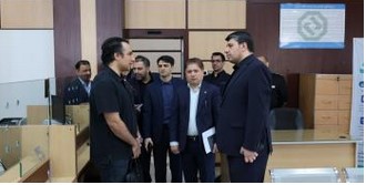 بازدید مدیرعامل از نحوه فعالیت شعبه کشیک مرکزی بانک توسعه صادرات ایران