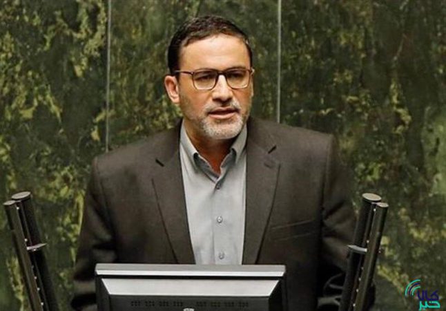 کاهش قیمت و​​​​​​​رق گرم در بازار همزمان با عرضه فولاد مبارکه در بورس کالا