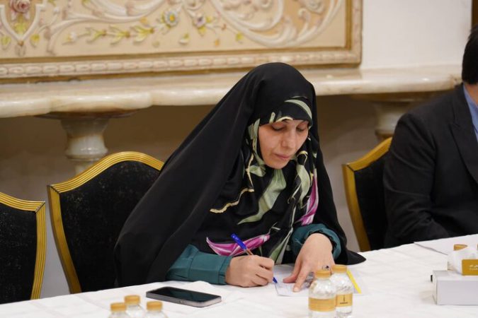 پیگیری مطالبات آسیب‌دیدگان جنگ منطقه ۸ با حضور میدانی شهردار منطقه در هتل لاله
