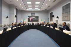 نخستین جلسه هماهنگی صنعت بیمه برای حضور و مشاركت پرشور در آئین وداع و تشییع پیكر مطهر رهبر شهید