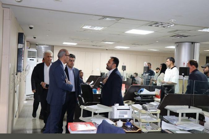 مدیر امور شعب منطقه شرق کشور: معیشت کارکنان از اولویت های مدیران ارشد بانک است