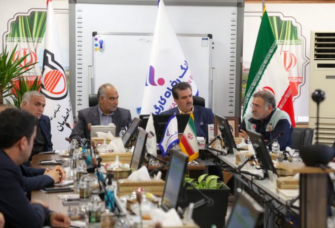تأمین نقدینگی، نوسازی تجهیزات و حمایت از برنامه‌های توسعه‌ای، اولویت بانک رفاه برای ذوب‌آهن اصفهان