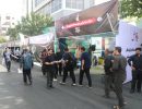 پذیرایی از تشییع‌کنندگان امام شهید