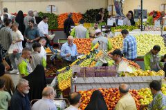 تمامی میادین و بازارهای میوه و تره بار امروز فعال است
