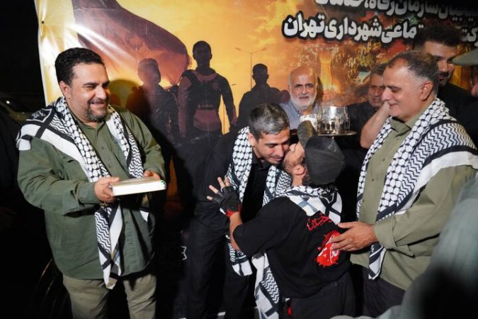 اولین کاروان خادمان موکب مردمی سازمان رفاه، خدمات و مشارکت‌های اجتماعی شهرداری تهران عازم مرز زرباطیه شد