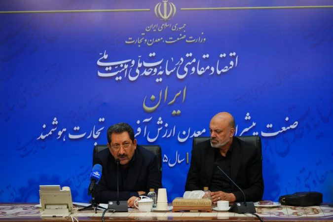 واحدهای صنعتی با تکیه بر توان داخلی و فناوری‌ها نوسازی می‌شوند