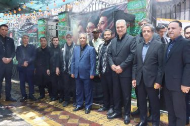 بازدید مدیرعامل و مدیران ارشد بانک صنعت و معدن از موکب فرهنگی و پذیرایی بانک در آیین وداع و تشییع قائد شهید امت