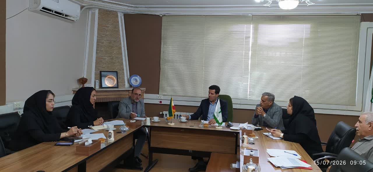 بررسی انجام تعهدات  و خدمات بیمه ای  کانون بازنشستگان کشوری در زنجان
