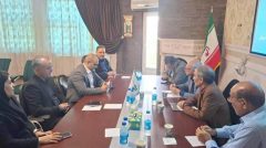 نشست  با مدیر صندوق و روسای کانون‌های بازنشستگی استان کرمانشاه