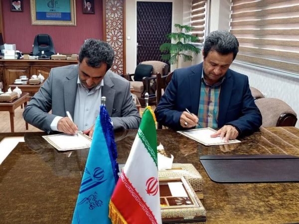 تفاهم‌نامه همکاری مرکز تحقیقات کاربرد مواد معدنی غرب کشور و  دانشگاه تبریز